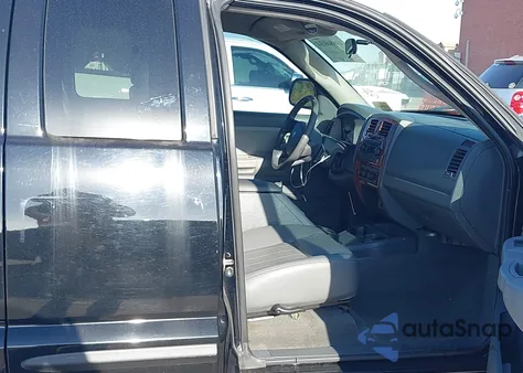 2005 Dodge Dakota Slt z USA, uszkodzony, nr VIN 1D7HE42N25S243539